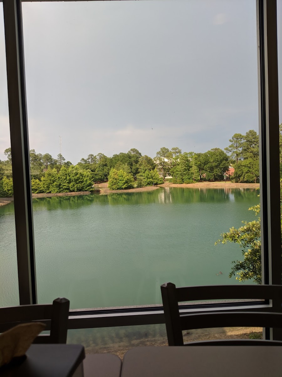 Lakeside Dining Commons Photos 2